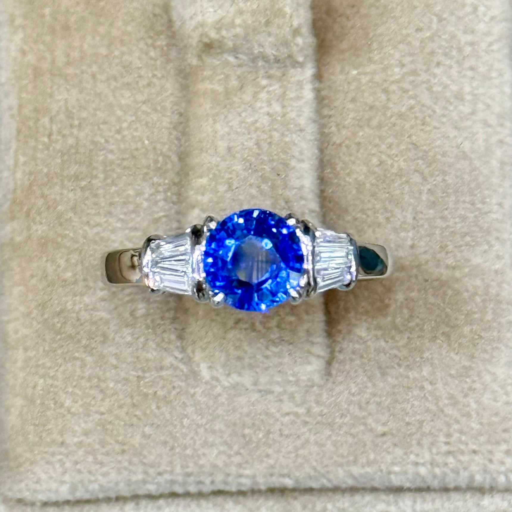 Ceylon Sapphire & Diamond Ring