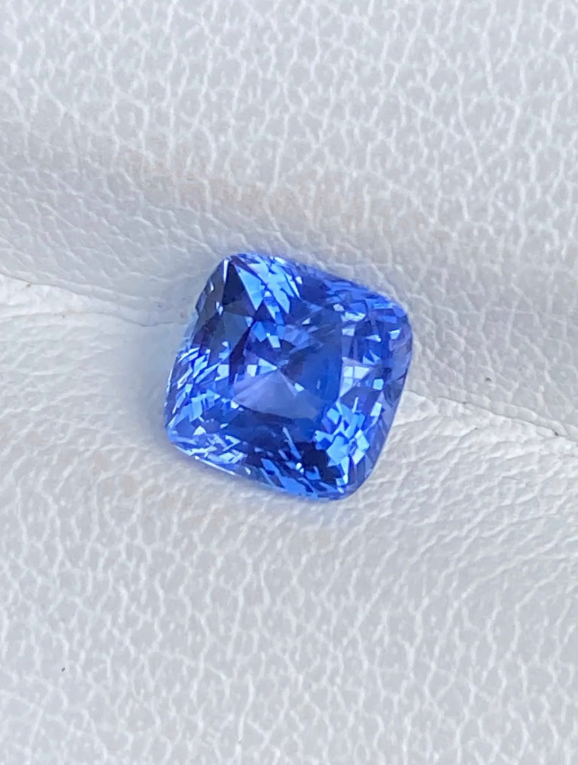 Natural Vivid Blue Sapphire 1.55Cts