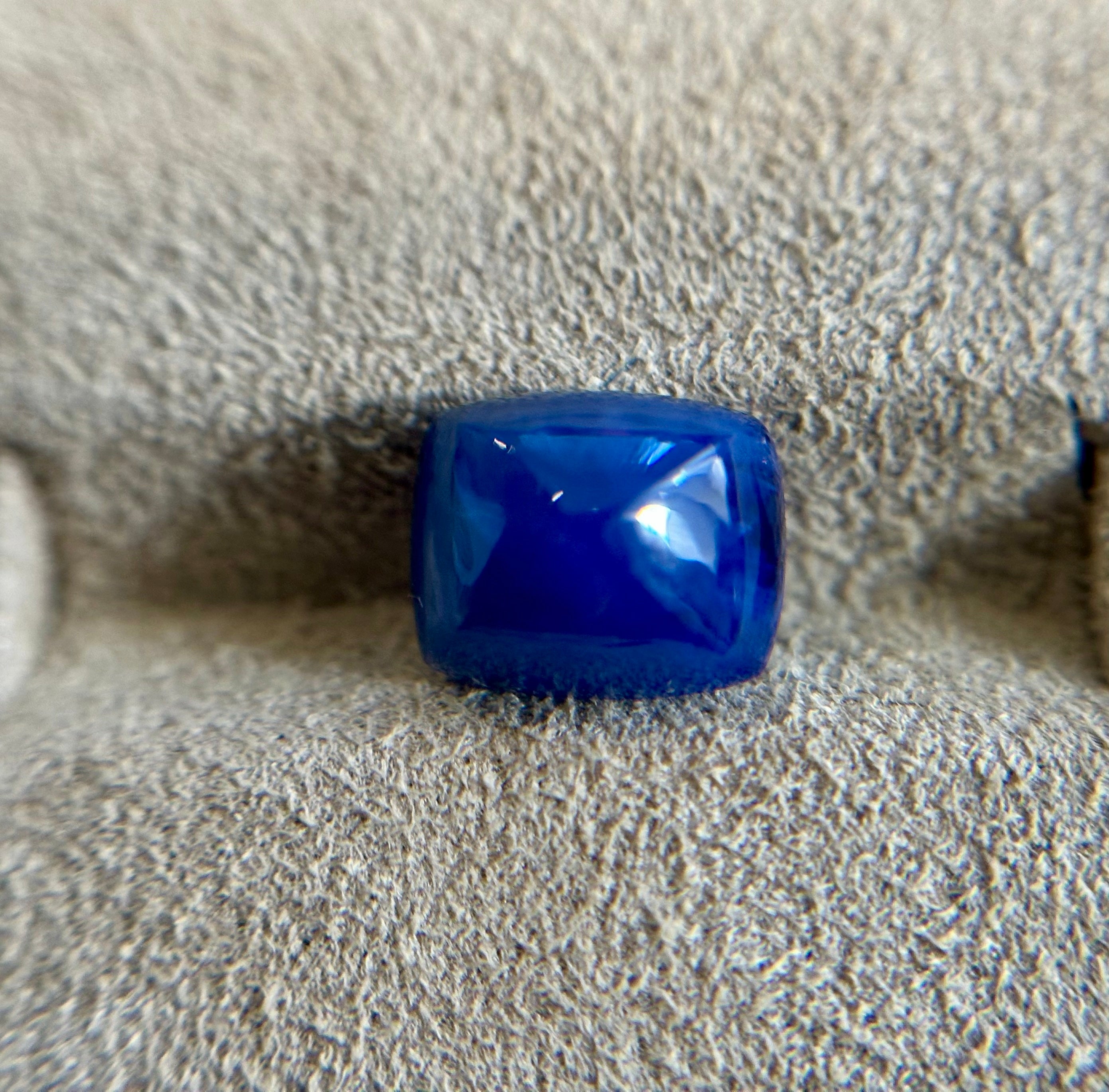 2.10ct Royal Blue Sugar Loaf Cabochon Sapphire – Certified